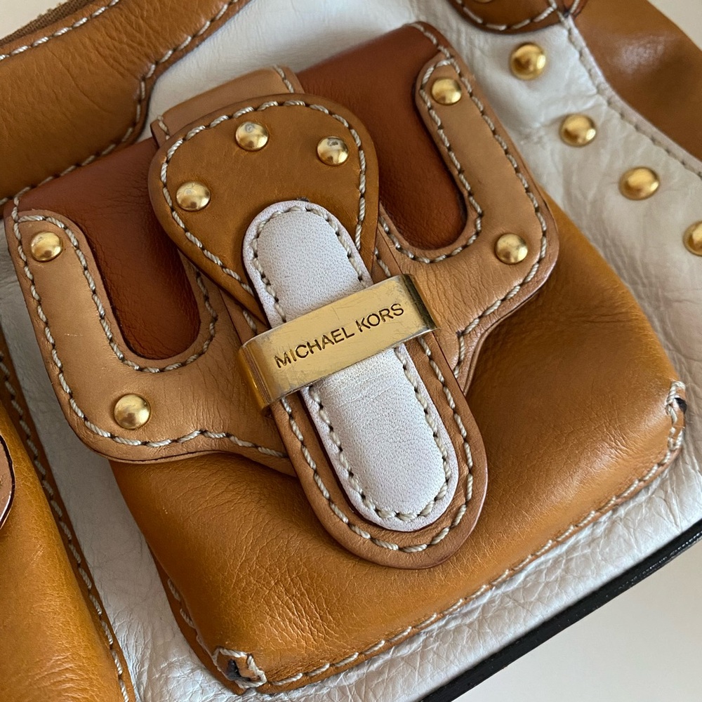 Michael Kors Brown and Off White Leather Handbag - Picture 4 of 9